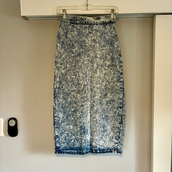 VINTAGE ♦️ BONGO Acid Wash Denim Midi Skirt - Picture 5 of 5